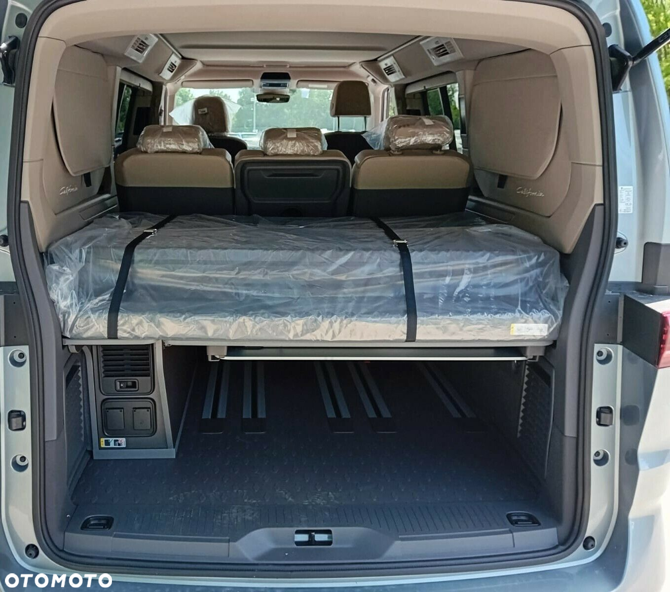 Volkswagen California - 17