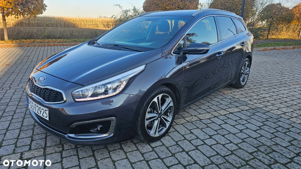 Kia Ceed - 4