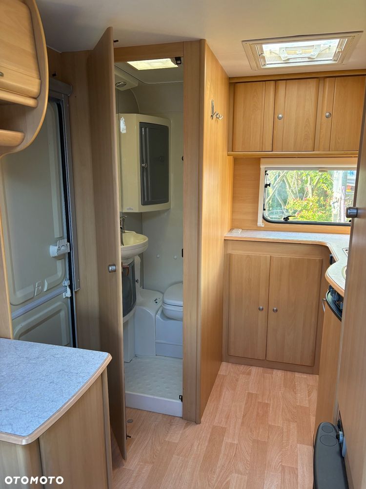 Dethleffs Camper - 27