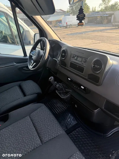 Mercedes-Benz SPRINTER - 3