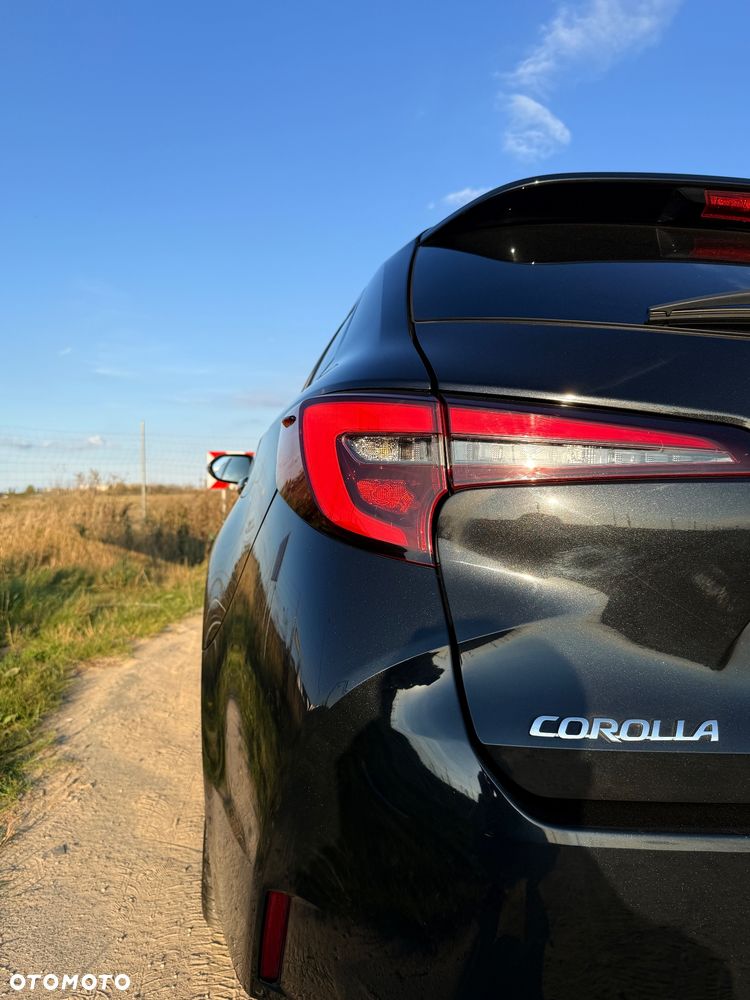 Toyota Corolla - 21