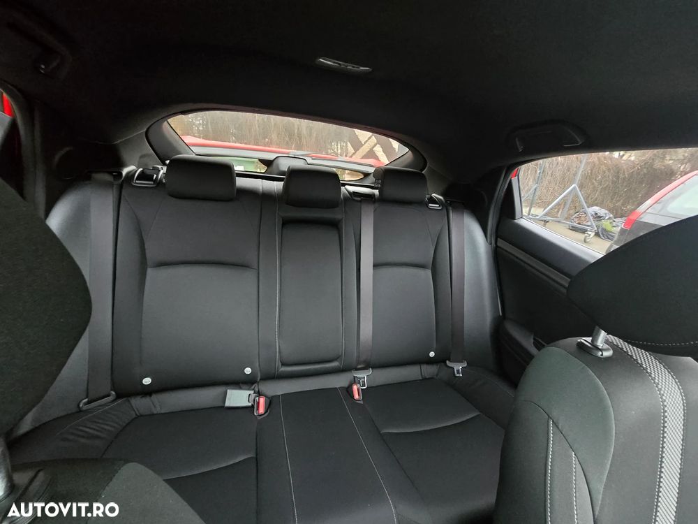 Honda Civic 1.5 VTEC Turbo CVT Sport - 8