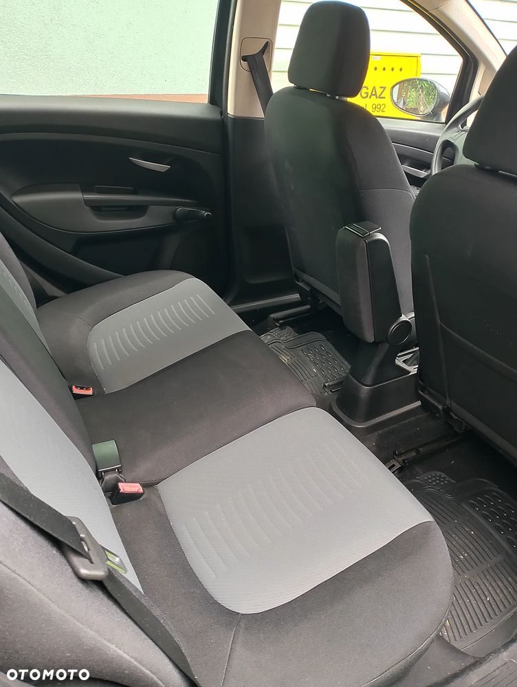 Fiat Grande Punto - 7