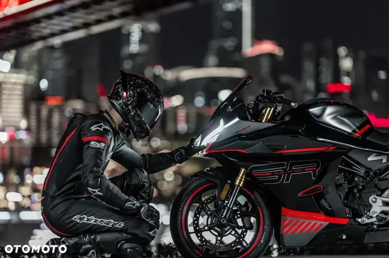 CFMoto SR - 2