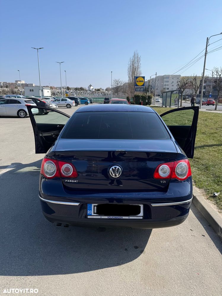 Volkswagen Passat - 5