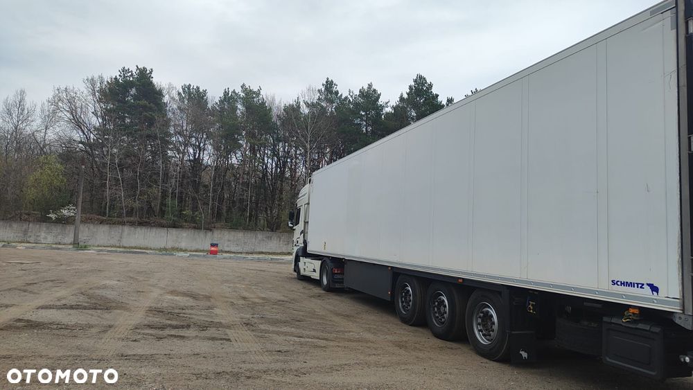 Schmitz Cargobull SCB - 3