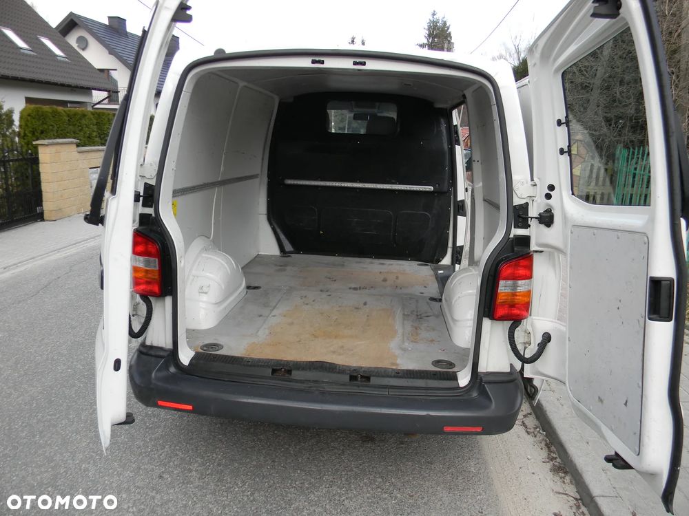 Volkswagen Transporter - 21