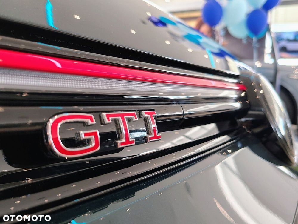 Volkswagen Golf - 13