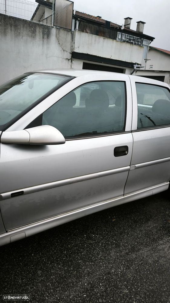 Opel Vectra 1.6 Comfort - 2