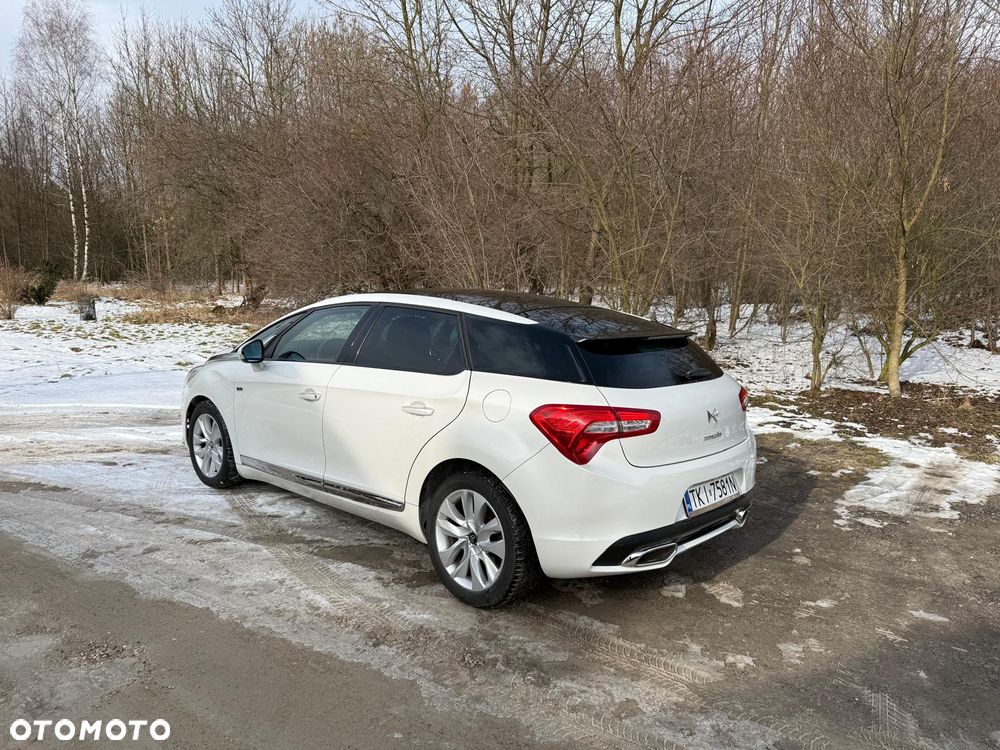 Citroën DS5 2.0 HDi Hybrid4 SoChic MCP - 2