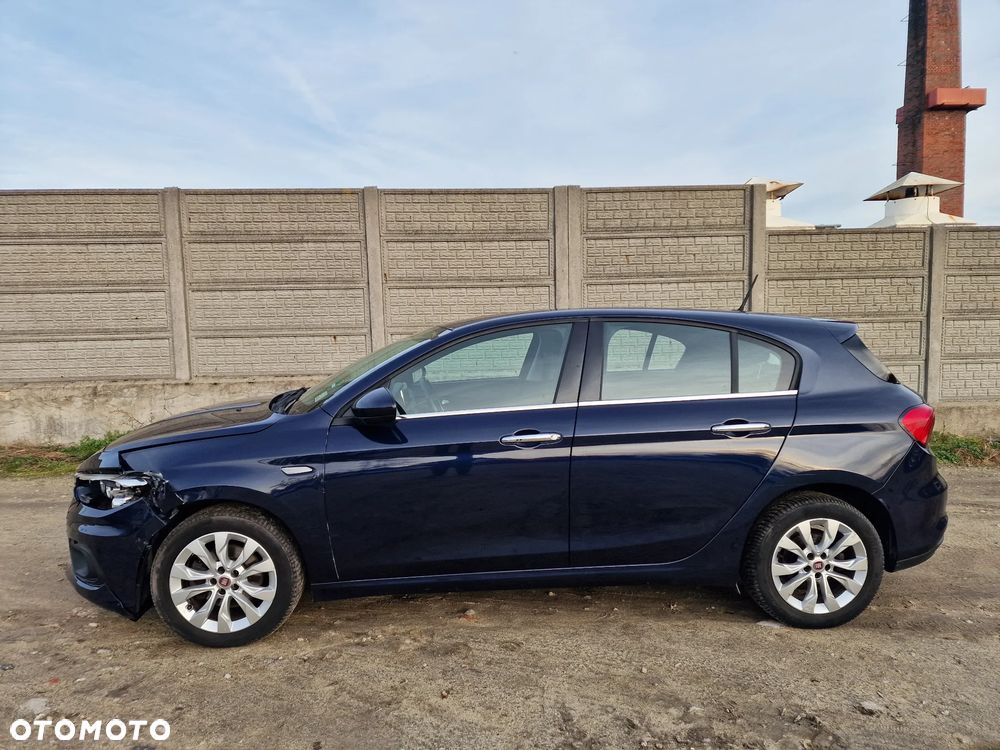 Fiat Tipo 1.6 MultiJet 16v Lounge - 33