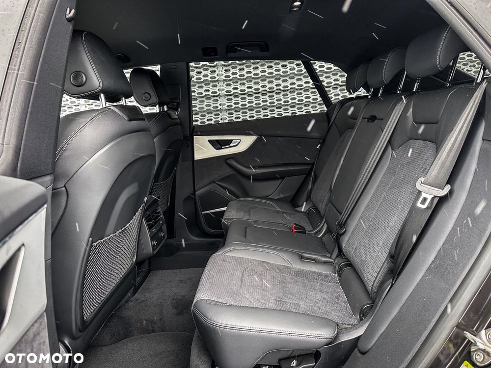 Audi Q8 - 38