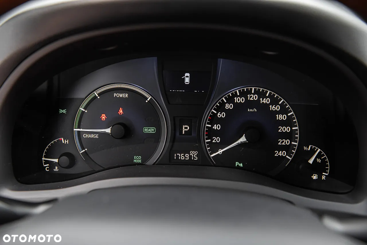 Lexus RX 450h Prestige - 21