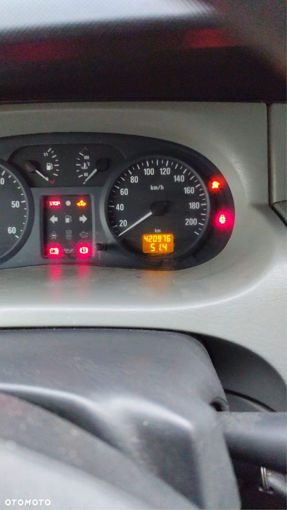 Opel Vivaro - 6