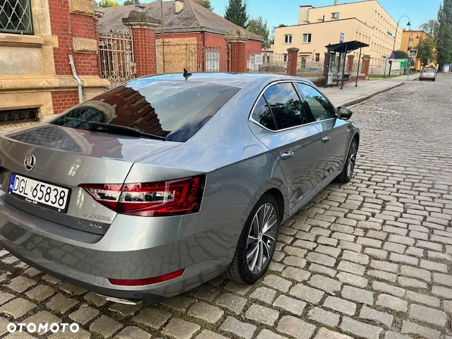 Skoda Superb 2.0 TSI 4x4 L&K DSG - 3