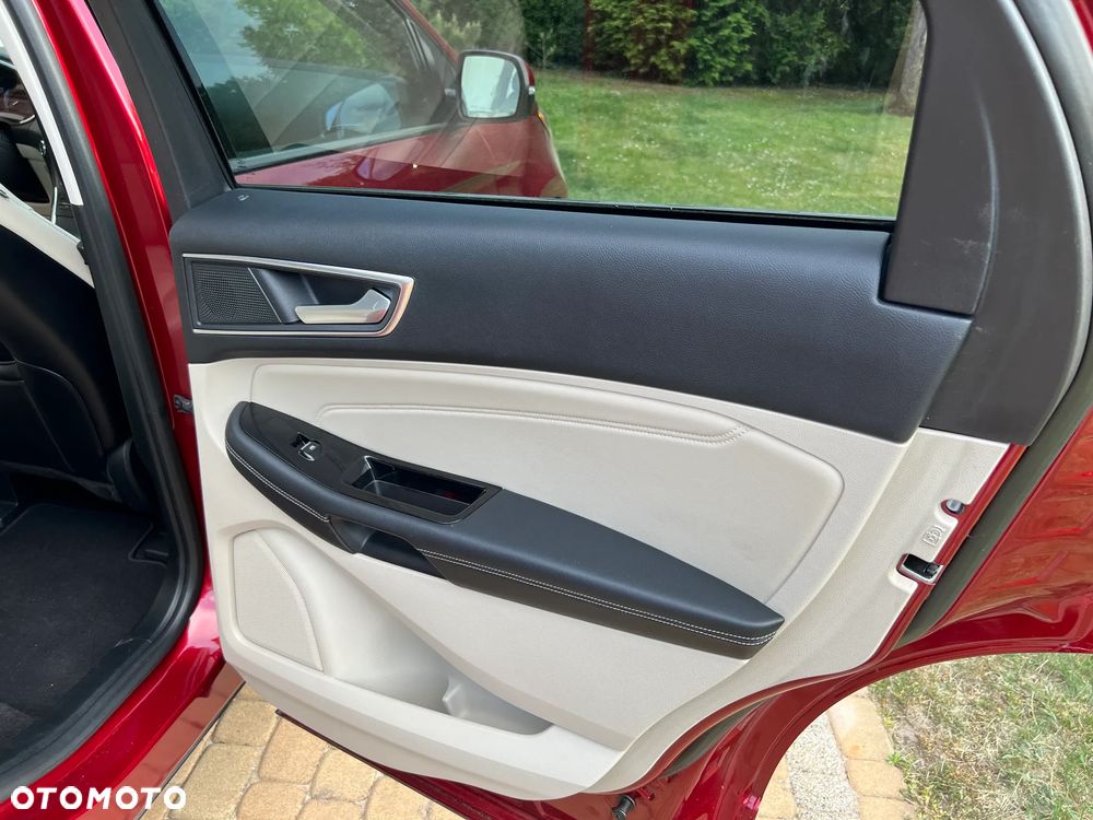Ford Edge - 19