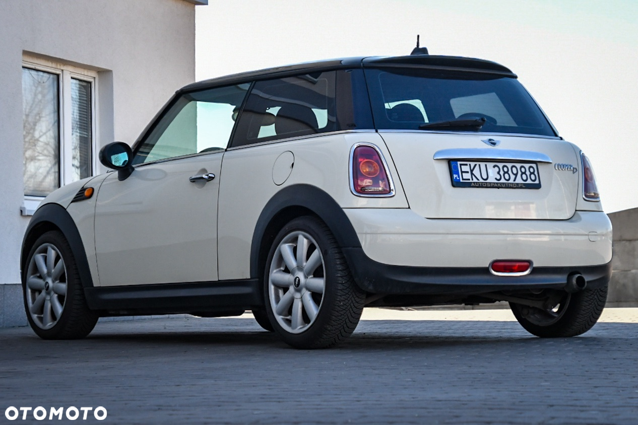 MINI Cooper D - 4
