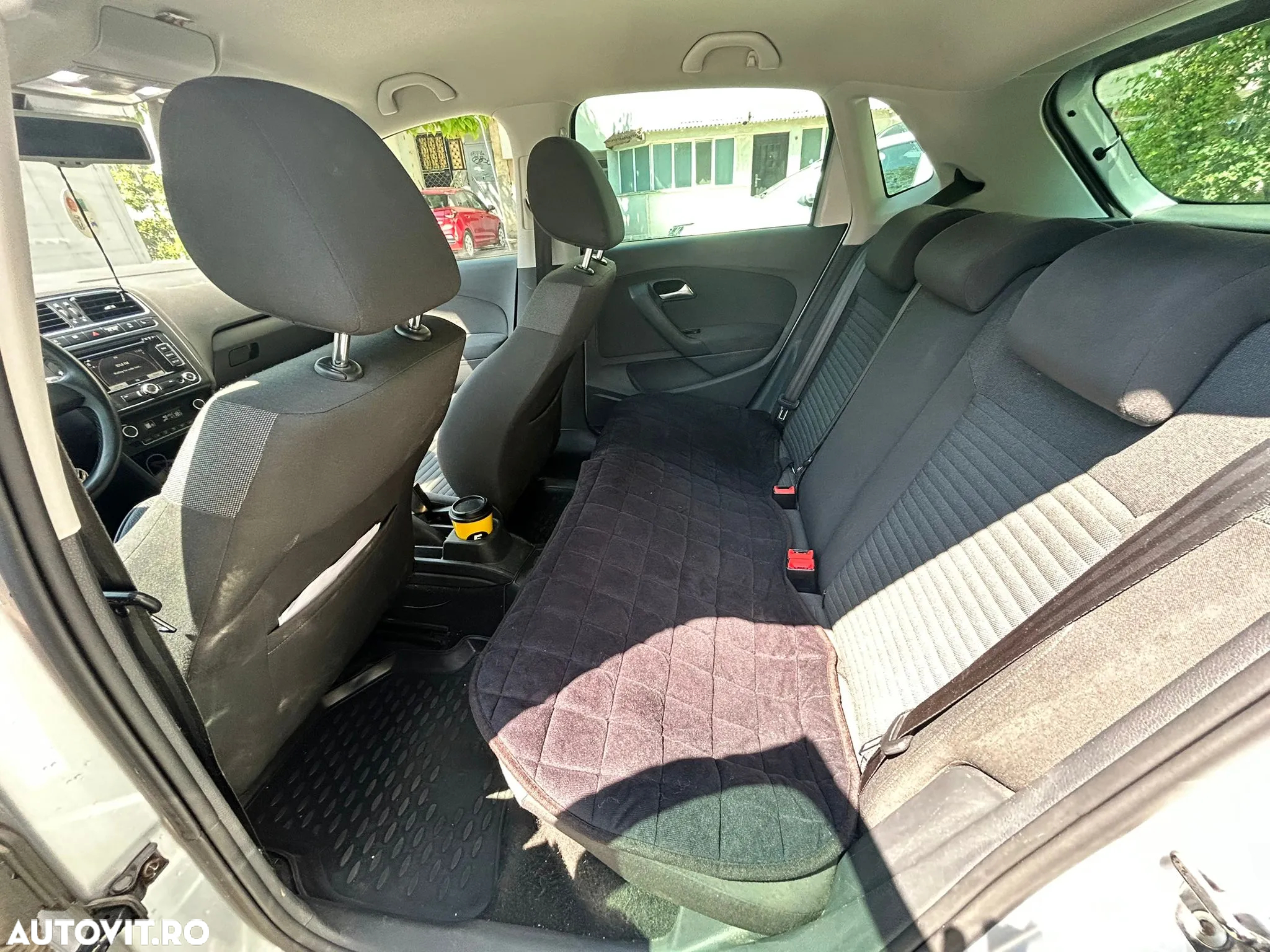 Volkswagen Polo 1.6 TDI Blue Motion Style - 8