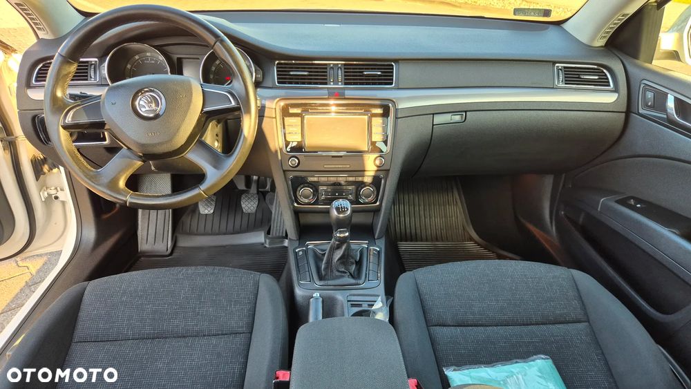 Skoda Superb 1.8 TSI Active - 15