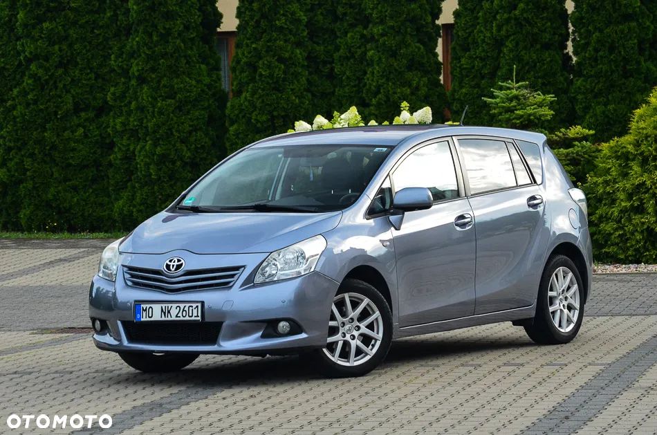 Toyota Verso 1.6 Premium 7os - 3