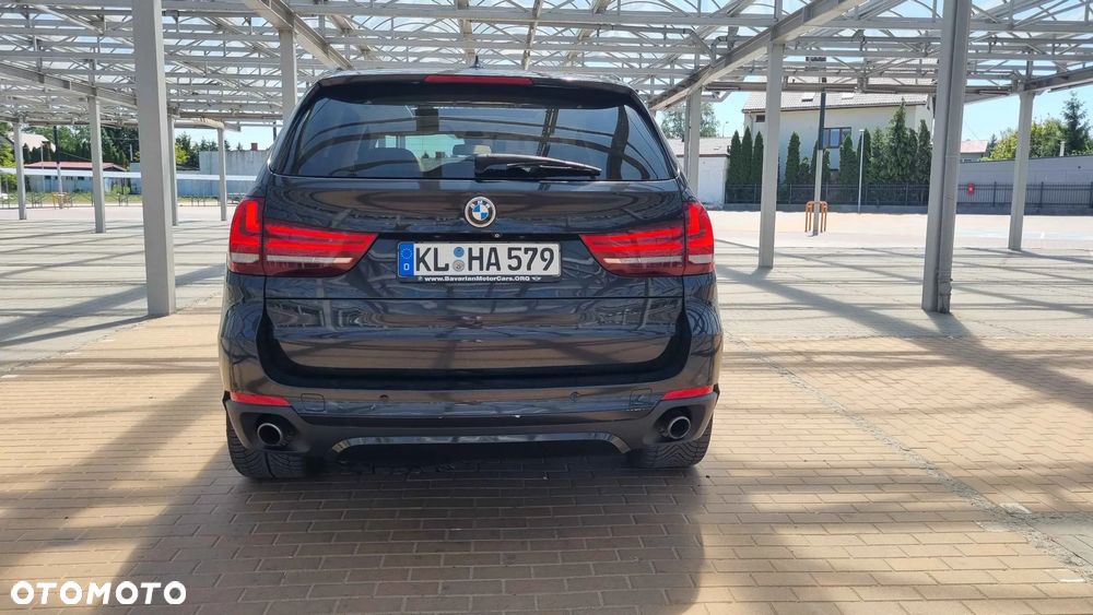 BMW X5 xDrive35i - 8