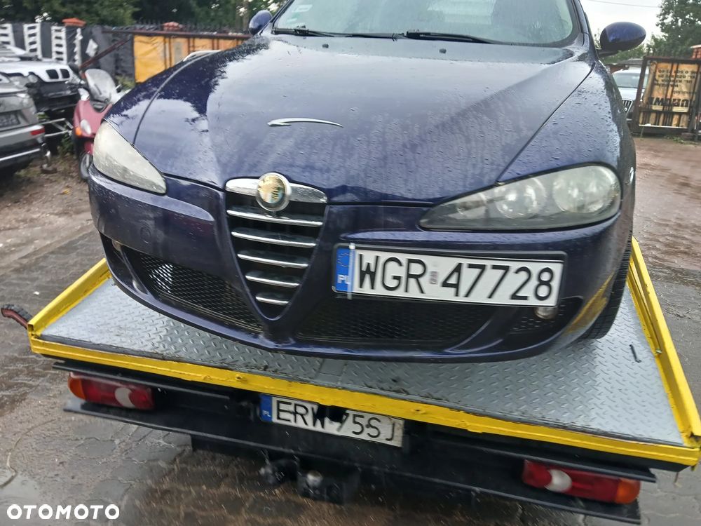 Alfa Romeo 147 lift 567/a maska pokrywa silnika klapa bagażnika zderzak lampa reflektor pas przedni stop lampy halogeny przeciwmgłowe odblaski grill atrapa znaczek - 1