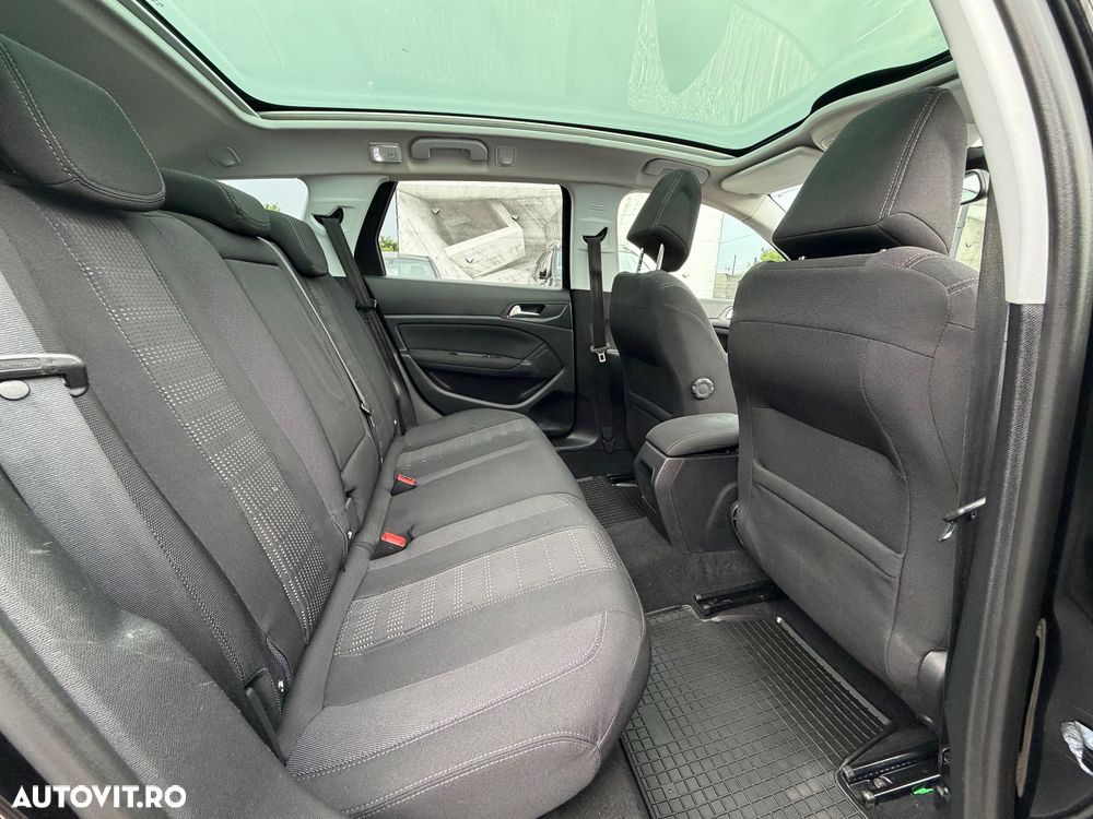 Peugeot 308 1.6HDi Premium - 20