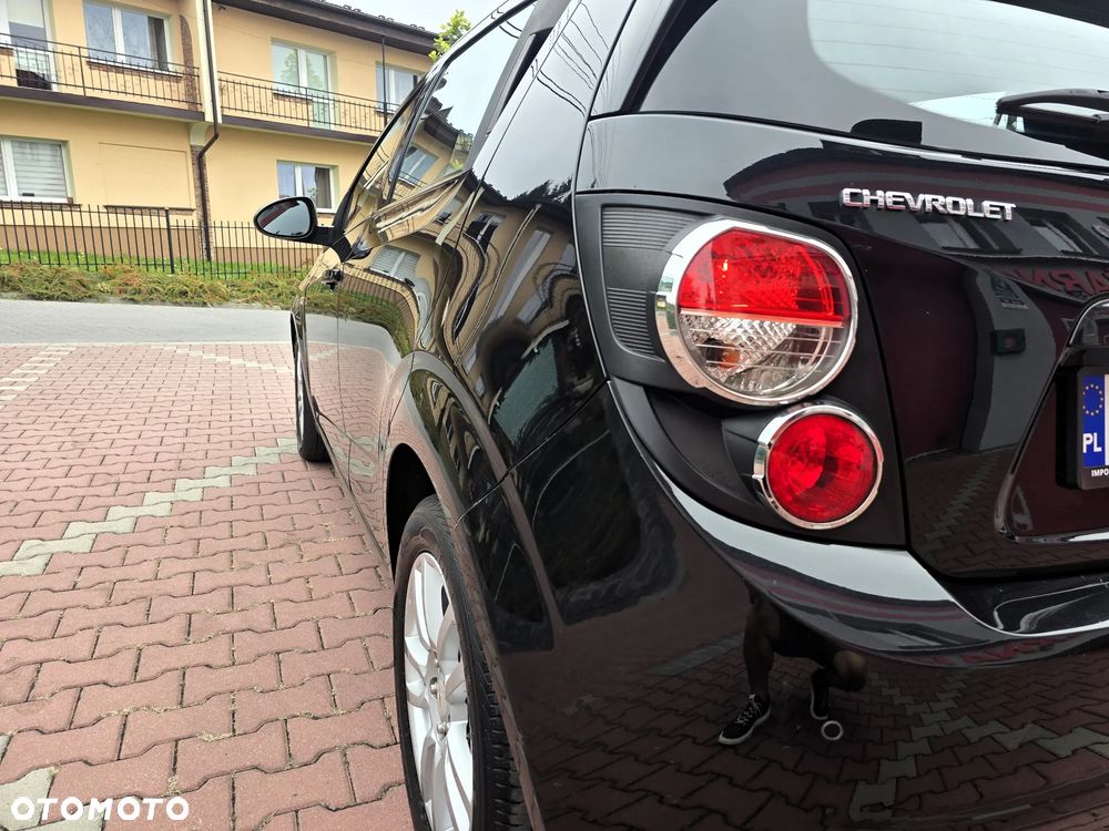 Chevrolet Aveo 1.6 LTZ S/S - 15