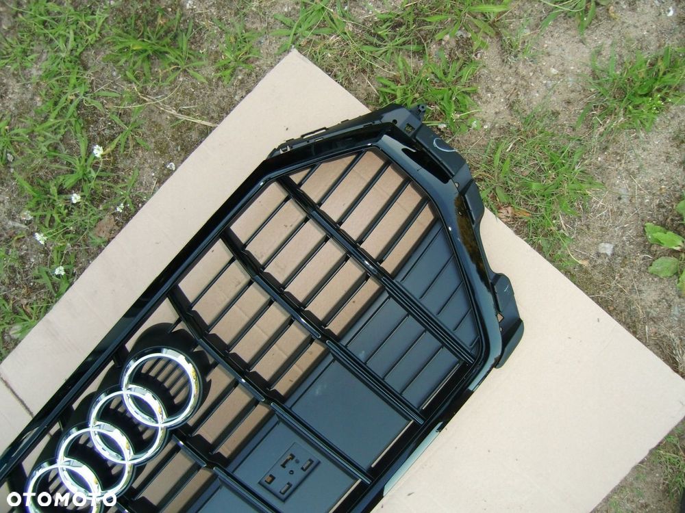 GRILL ATRAPA AUDI Q3 83A853651 ORYG NOWY - 2