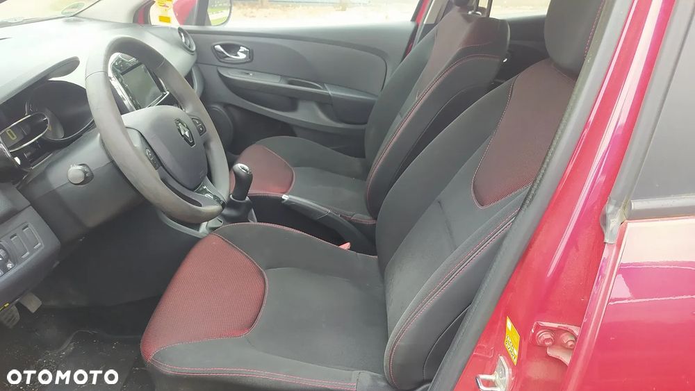 Renault Clio 1.2 16V 75 Life - 13