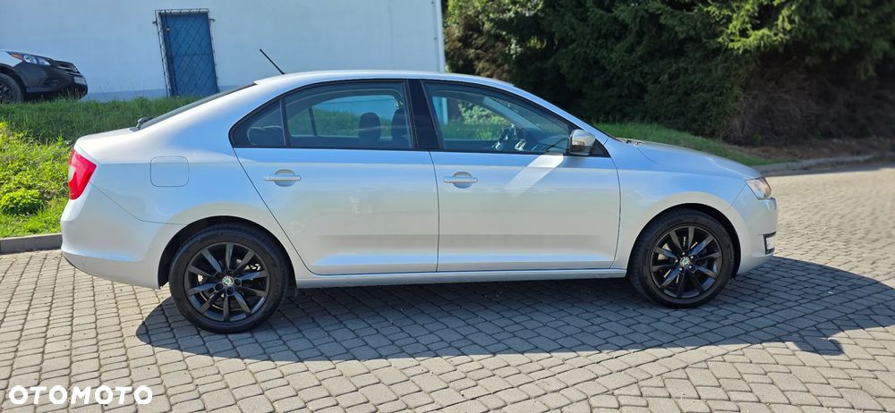 Skoda RAPID - 12
