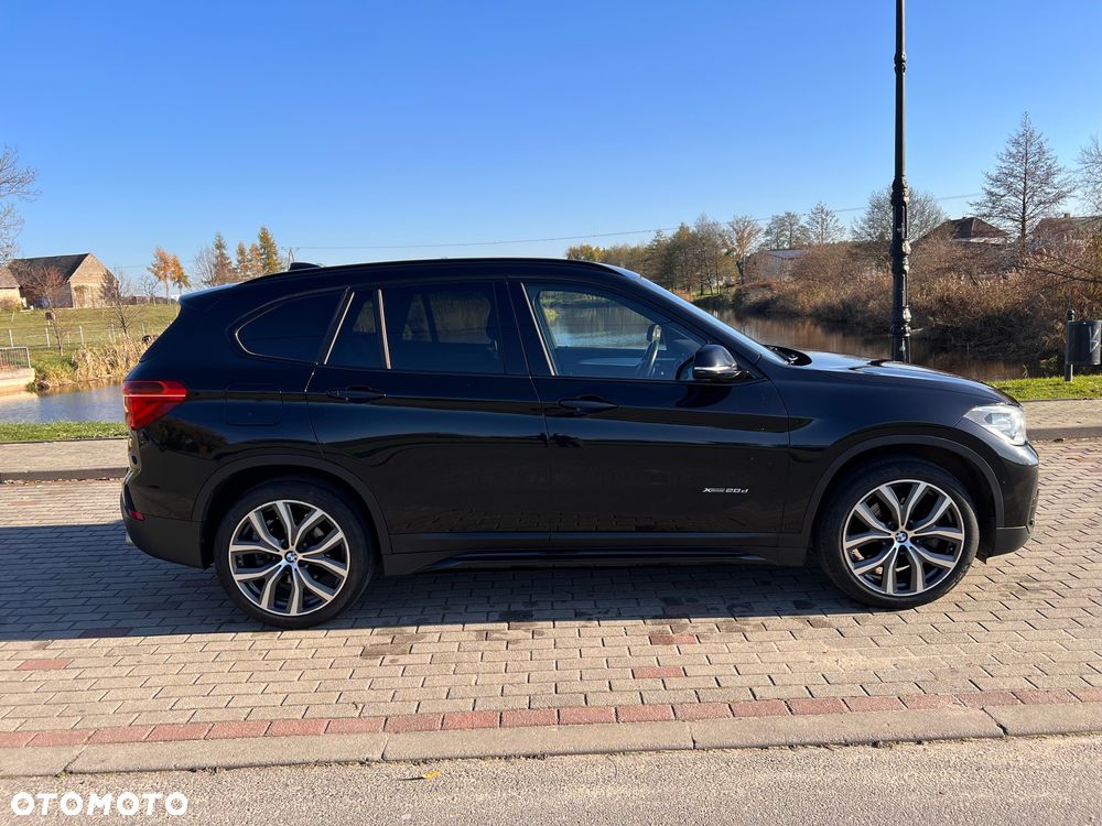 BMW X1 xDrive20d Sport Line - 6