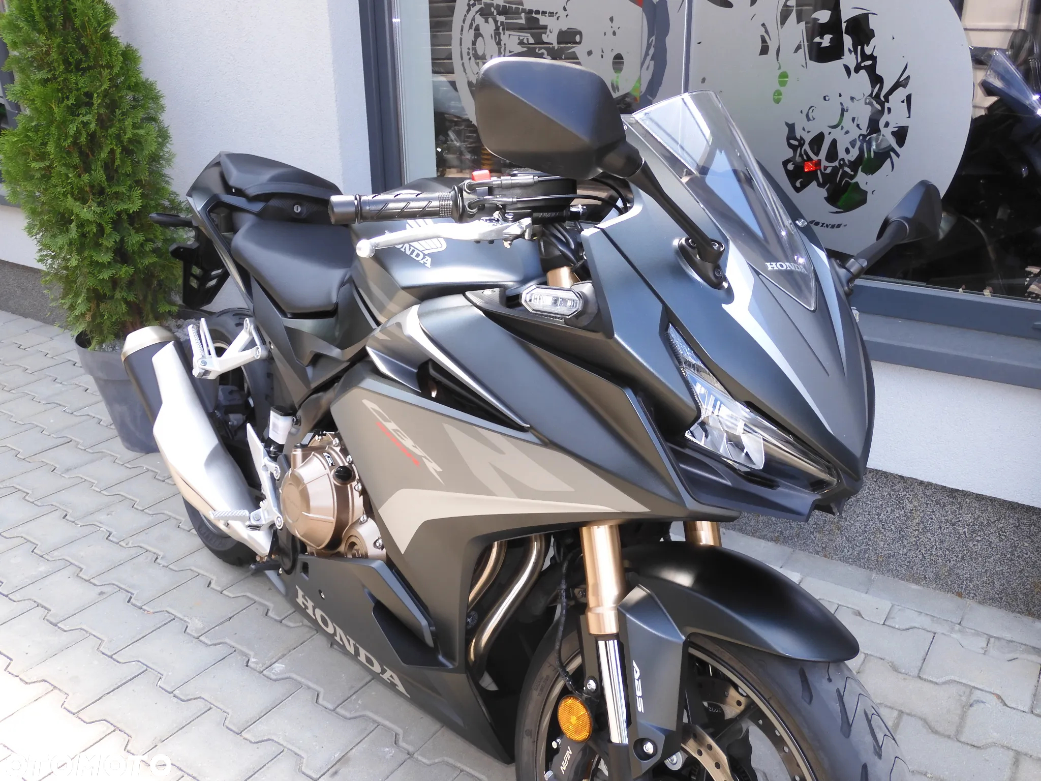 Honda CBR - 3