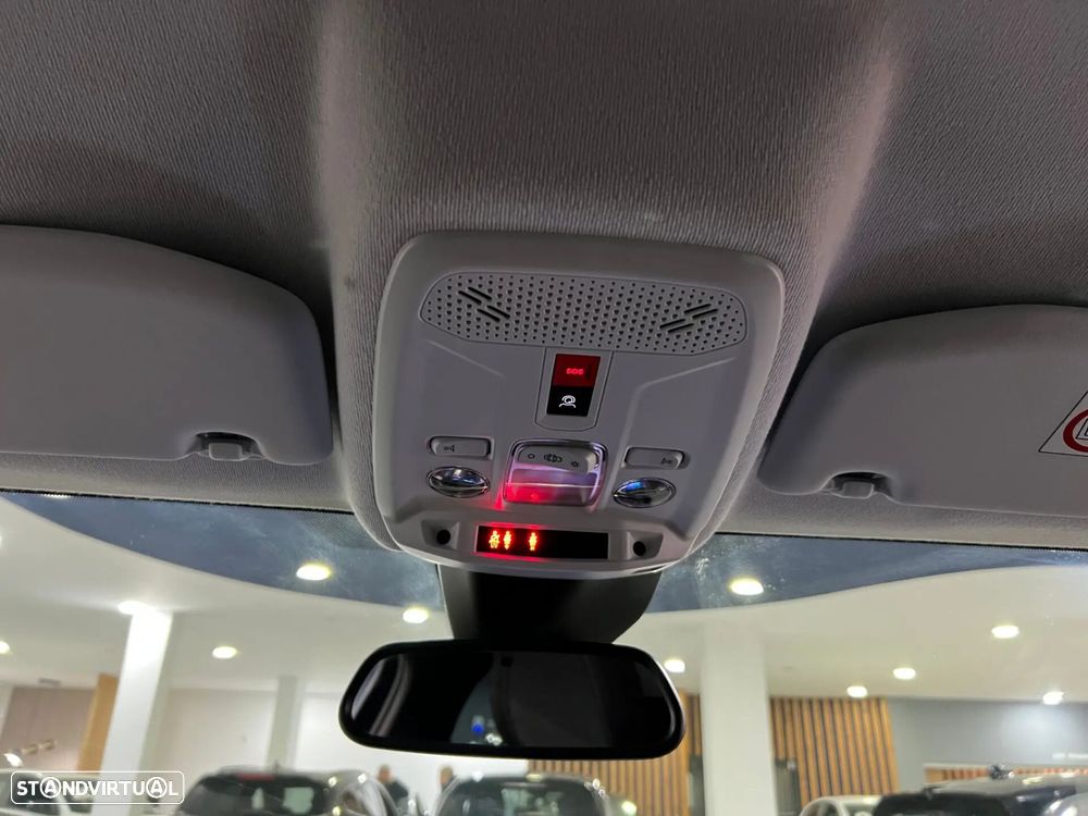 Peugeot 208 1.2 Hybrid Allure e-DCS6 - 21