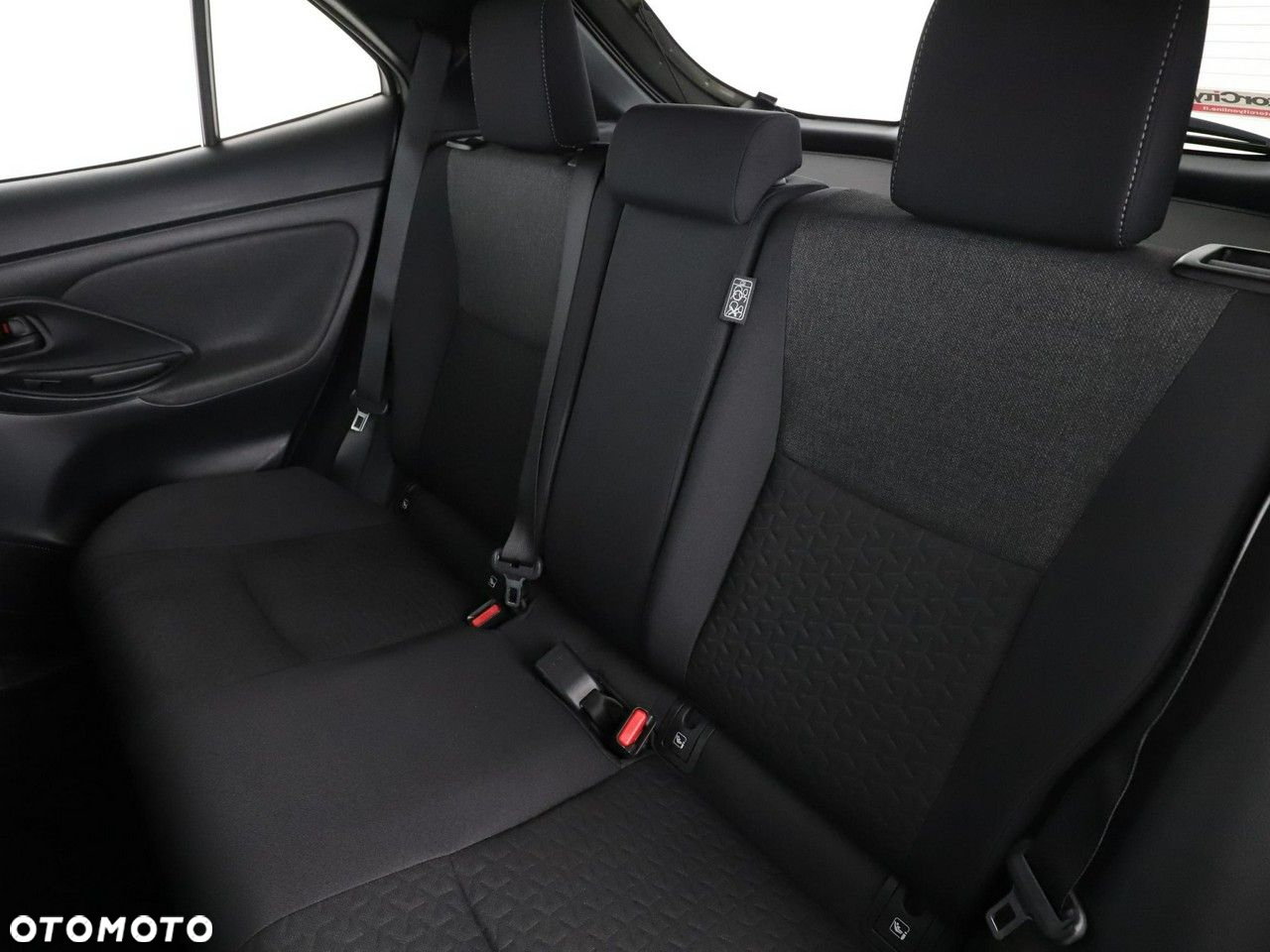 Toyota Yaris Cross Hybrid 1.5 Style - 17