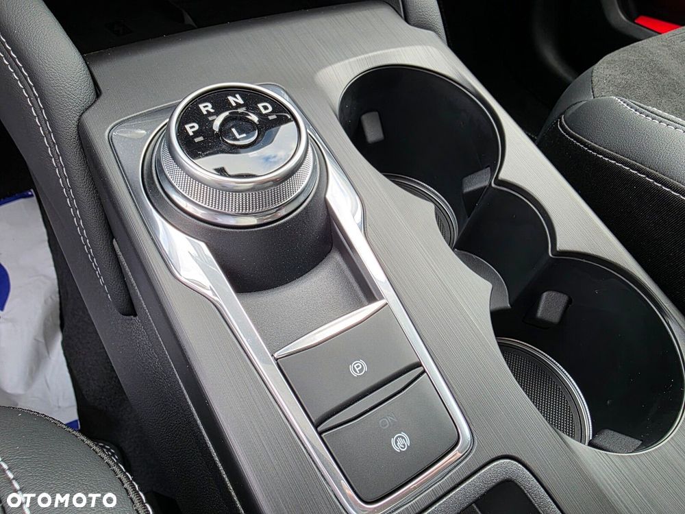 Ford Kuga - 26