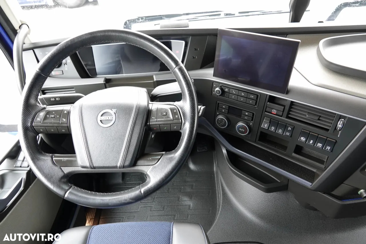Volvo FH 500 /  6X2 / BOOGIE / I-SAVE / I- SHIFT / DUPĂ CONTRACTUL DE SERVICE - 29