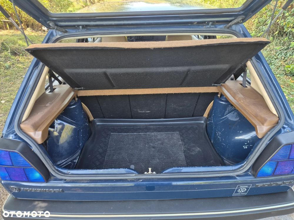 Volkswagen Golf - 17