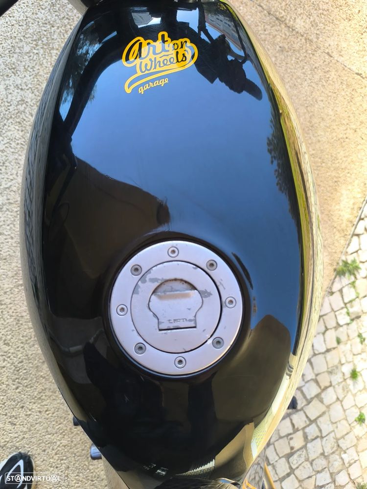 Suzuki GS - 9