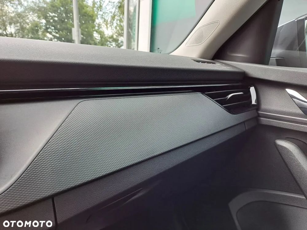 Skoda Kamiq 1.0 TSI Essence - 12