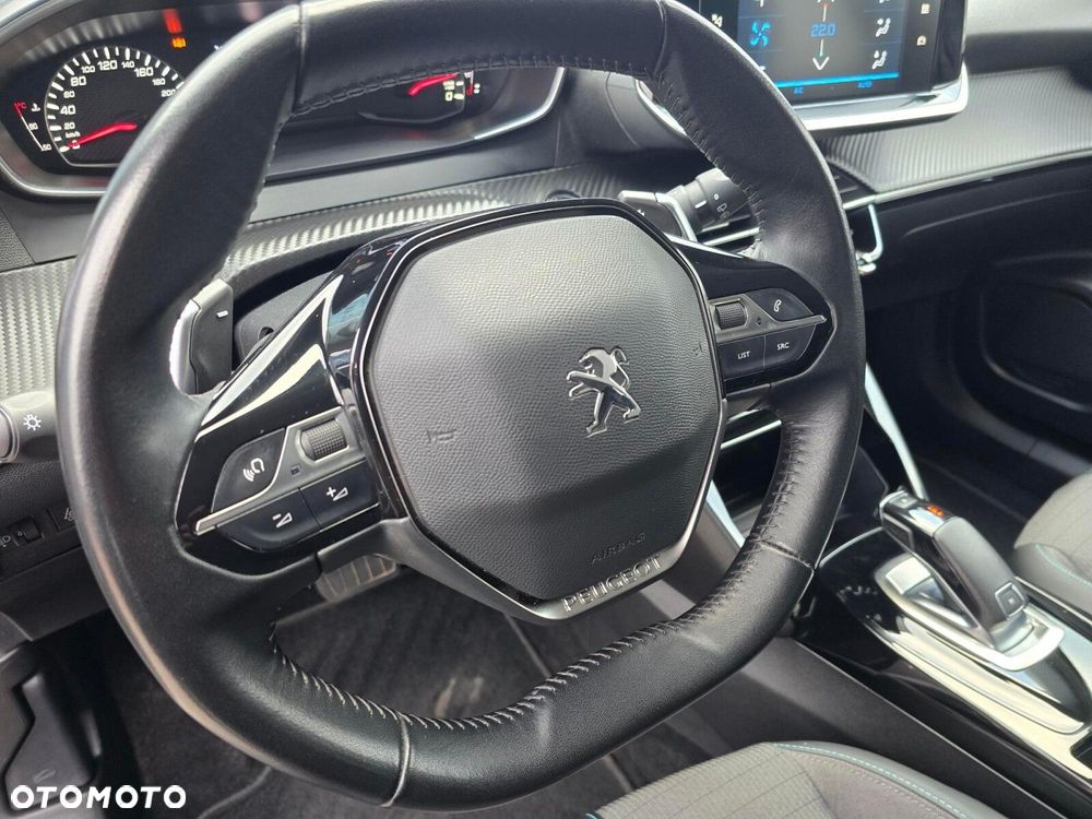 Peugeot 2008 1.2 PureTech Allure S&S EAT8 - 18