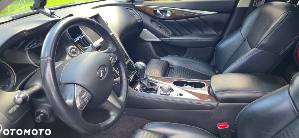 Infiniti Q50 Q50S 3.0t Sport Tech - 16