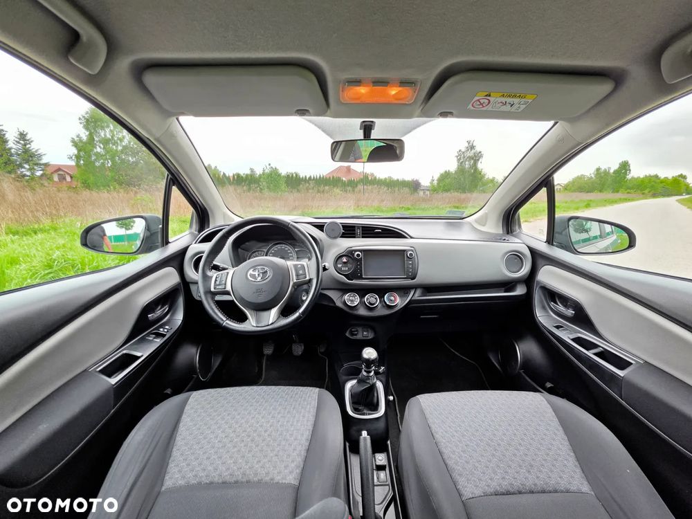 Toyota Yaris 1.33 Active EU6 - 12