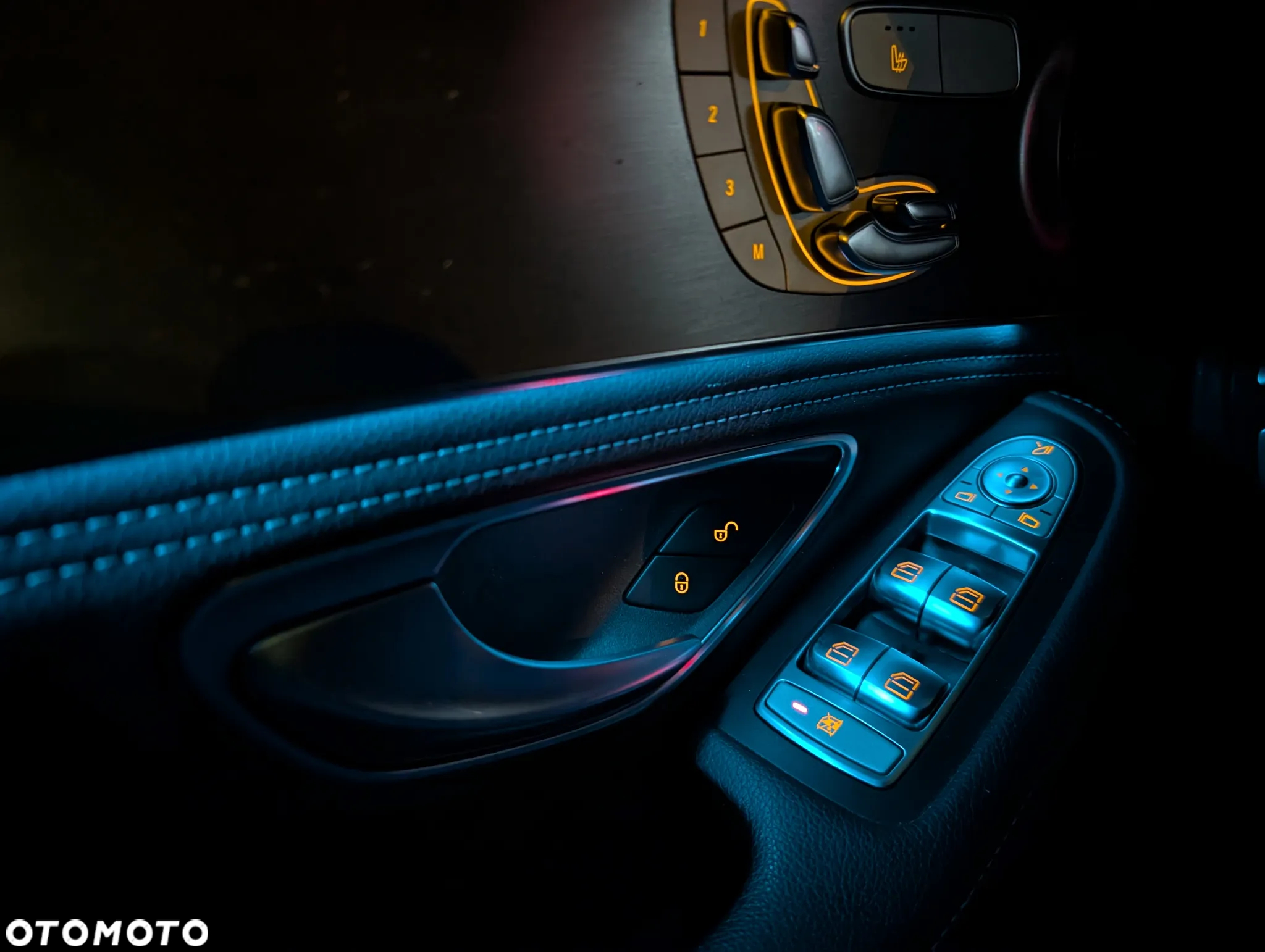 Mercedes-Benz Klasa C 250 7G-TRONIC - 23