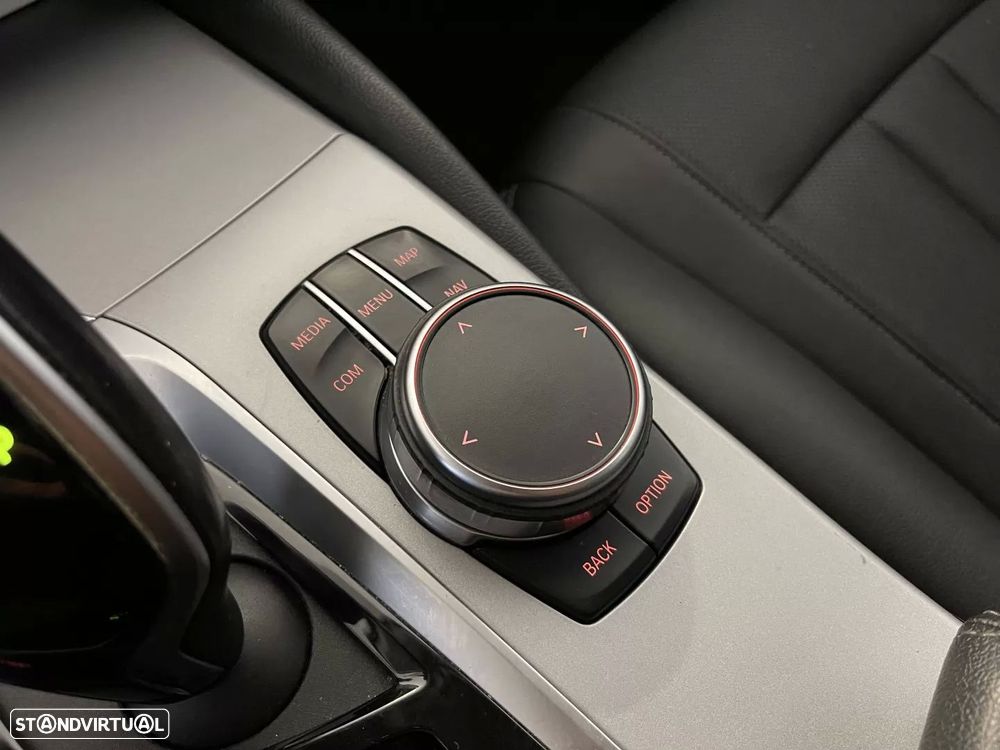 BMW 520 d Auto - 37