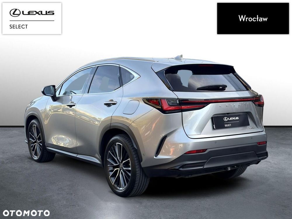 Lexus NX - 3