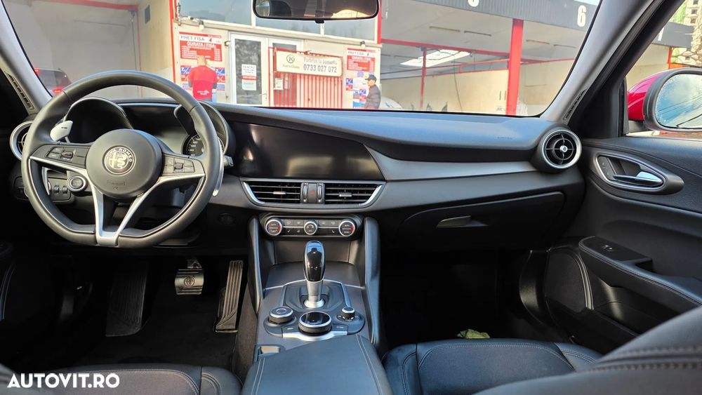 Alfa Romeo Giulia 2.0 Turbo RWD AT8 Super - 7