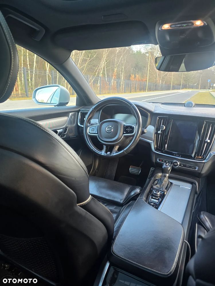 Volvo V90 D4 AWD R-Design - 12