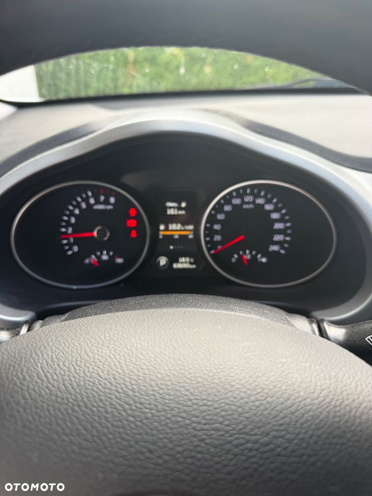 Kia Sportage - 12