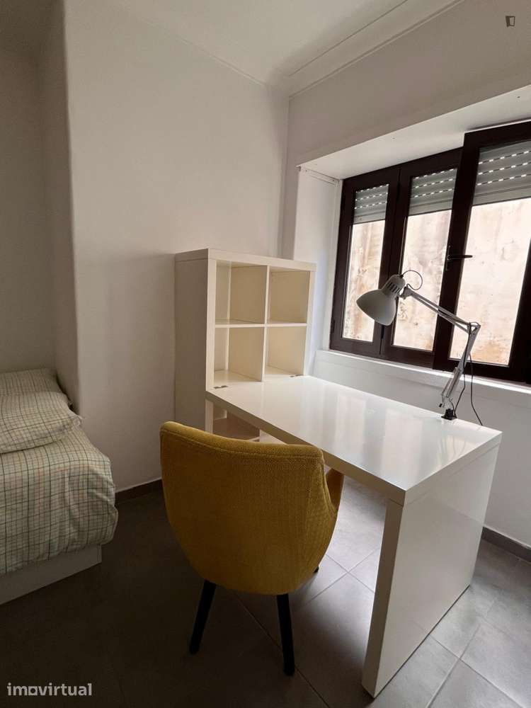 Quarto - localizado em Cidral Coimbra - Grande imagem: 2/22